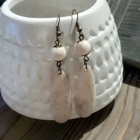 Rustic Bronze Metal Mottled Cream Lightweight Acrylic Handcrafted Earrings - Picture 3 of 5
